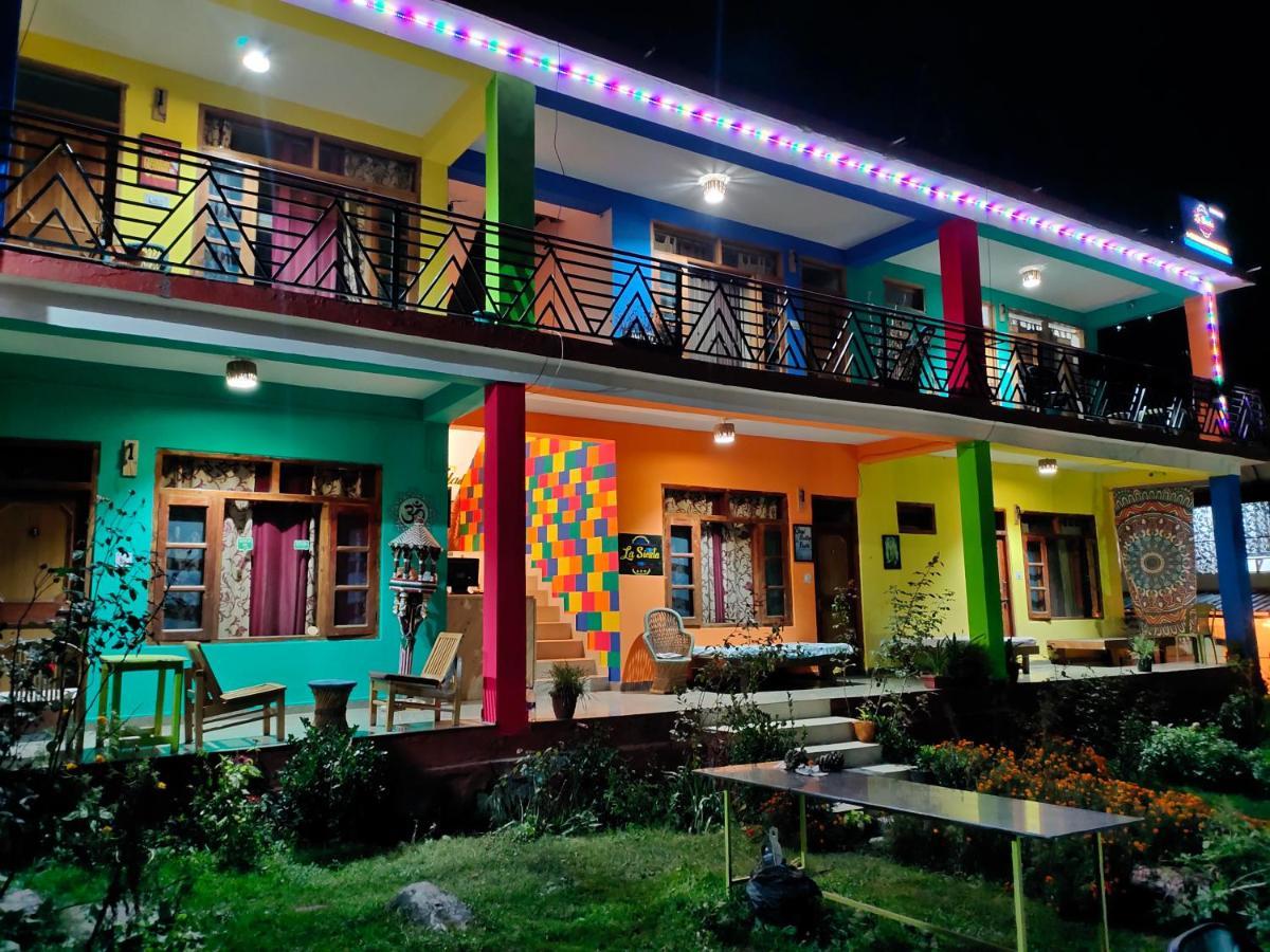 La Siesta India Manali Hostel Exterior photo
