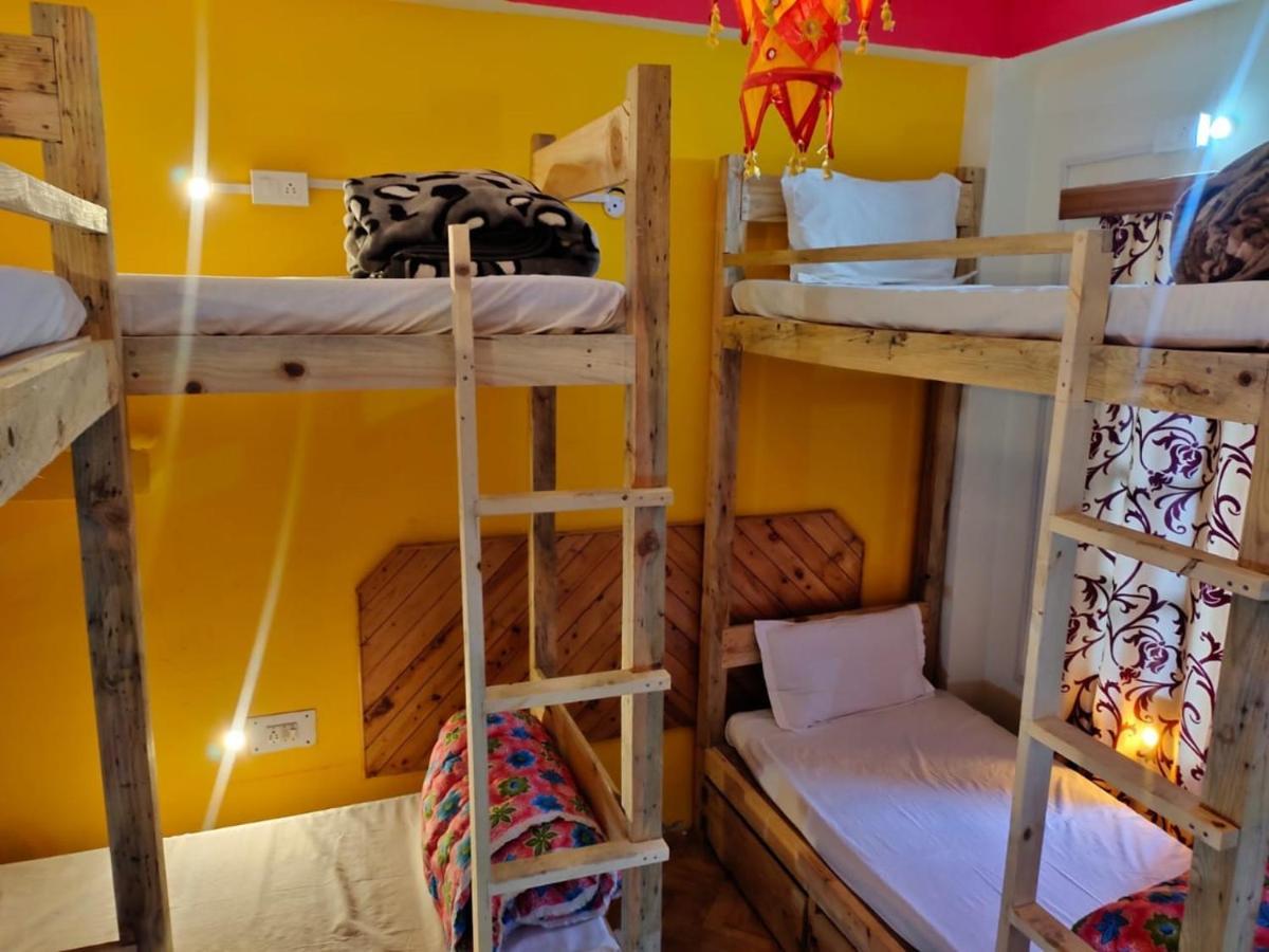 La Siesta India Manali Hostel Exterior photo